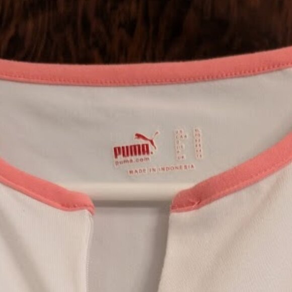 Vintage Y2K Puma Women's Tennis Shirt - Picture 11 of 11